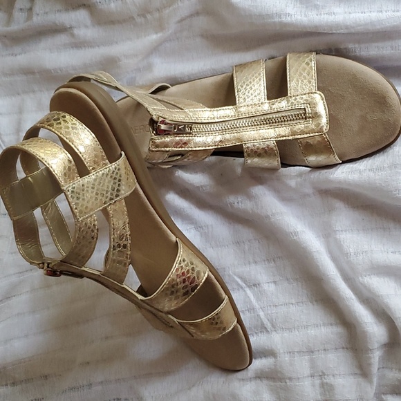 Aerosoles Encylopedia Gladiator Metalic Sandal. - Picture 9 of 10